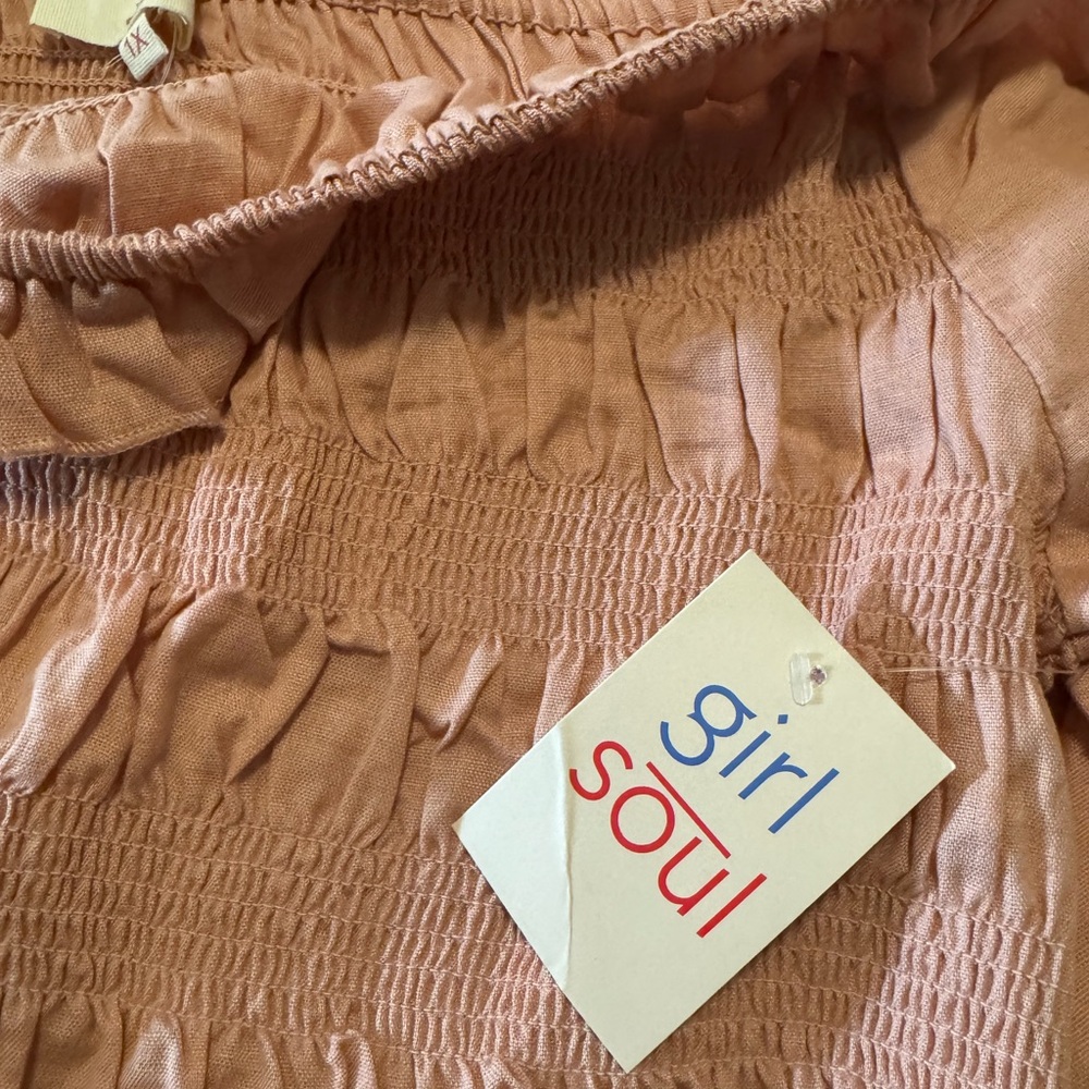 Women's Peach Smocked Top - Picture 3 of 4